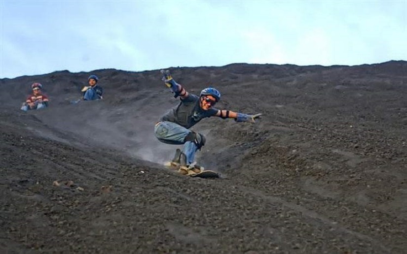 Sandboarding in Nicaragua 