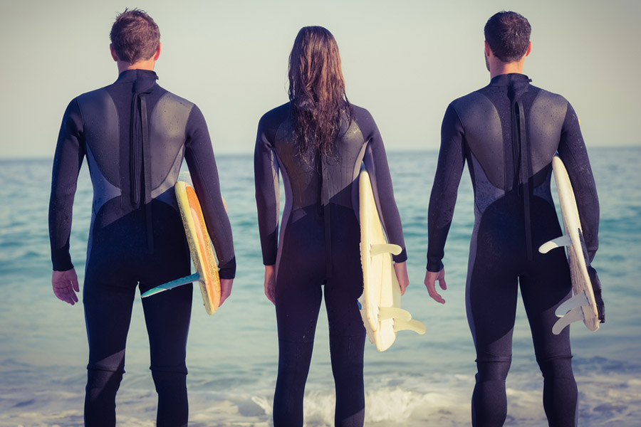 traje de neopreno adecuado la práctica del surf: que todo surfista debe conocer